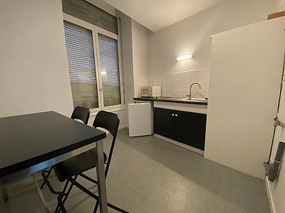 APPARTEMENT T2 A LOUER - ST ETIENNE - 41.02 m2 - 500 € charges comprises par mois