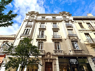 APPARTEMENT T2 A LOUER - ST ETIENNE - 17.52 m2 - 345 € charges comprises par mois