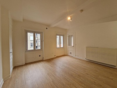 APPARTEMENT T2 A LOUER - ST ETIENNE - 43.01 m2 - 430 € charges comprises par mois