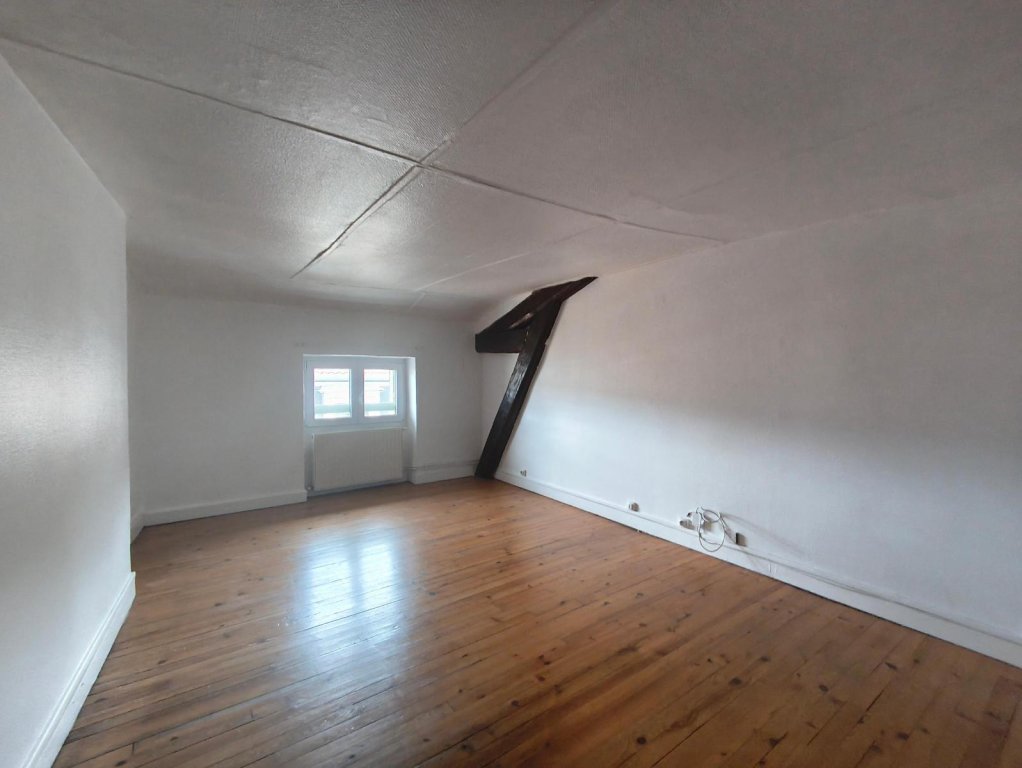 APPARTEMENT T2 A LOUER - ST ETIENNE - 53.86 m2 - 425 &euro; charges comprises par mois