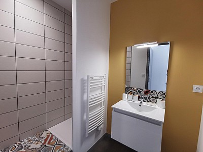 APPARTEMENT T2 A LOUER - ST ETIENNE - 43.04 m2 - 550 € charges comprises par mois