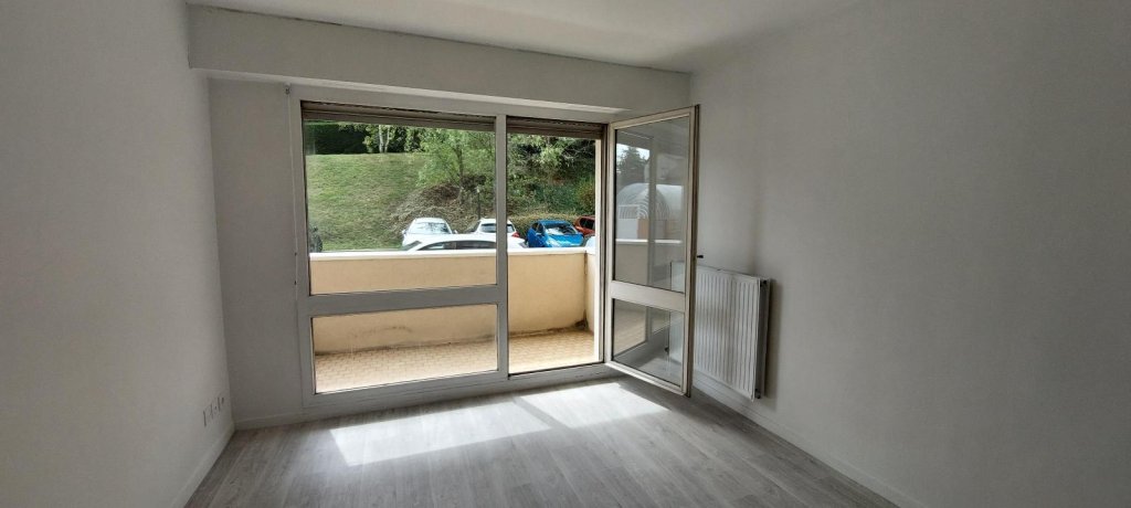 APPARTEMENT T2 A LOUER - ST ETIENNE - 50.13 m2 - 562 &euro; charges comprises par mois