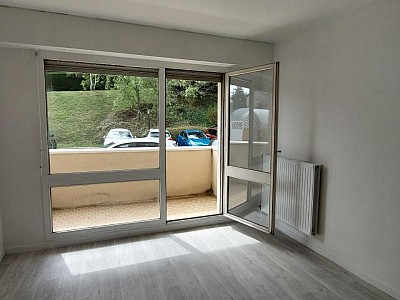 APPARTEMENT T2 A LOUER - ST ETIENNE - 50.13 m2 - 562 &euro; charges comprises par mois