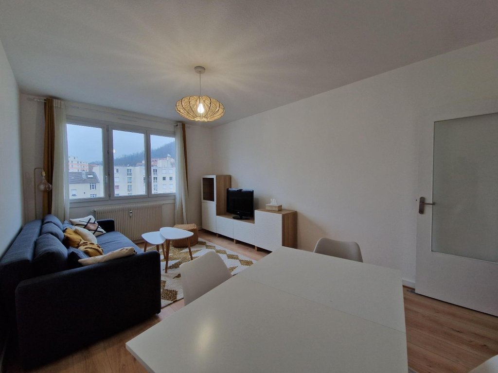 APPARTEMENT T2 A LOUER - ST ETIENNE - 49.55 m2 - 595 &euro; charges comprises par mois