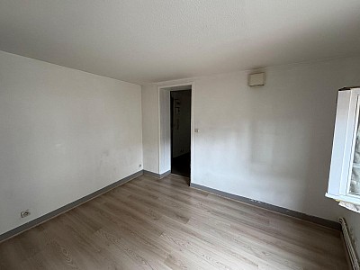 APPARTEMENT T2 A LOUER - ST ETIENNE - 42 m2 - 430 € charges comprises par mois