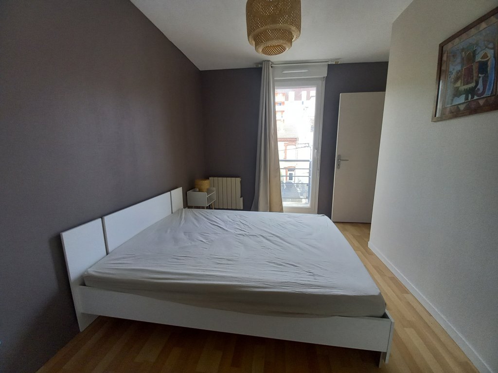 APPARTEMENT T2 A LOUER - ST ETIENNE - 47.83 m2 - 590 &euro; charges comprises par mois