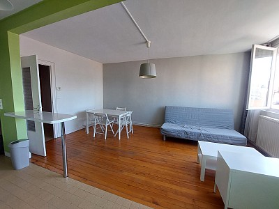 APPARTEMENT T2 A LOUER - ST ETIENNE - 49.75 m2 - 440 € charges comprises par mois