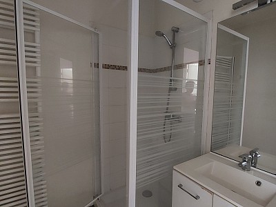 APPARTEMENT T2 A LOUER - ST ETIENNE - 49.75 m2 - 440 € charges comprises par mois