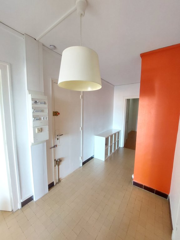 APPARTEMENT T2 A LOUER - ST ETIENNE - 49.75 m2 - 440 &euro; charges comprises par mois