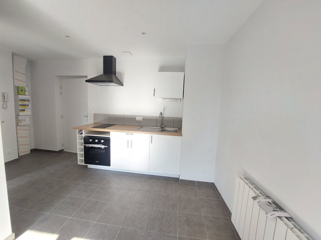 APPARTEMENT T2 A LOUER - ST ETIENNE - 36.3 m2 - 495 &euro; charges comprises par mois