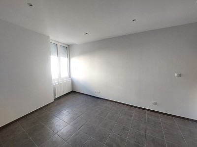 APPARTEMENT T2 A LOUER - ST ETIENNE - 34.07 m2 - 495 € charges comprises par mois