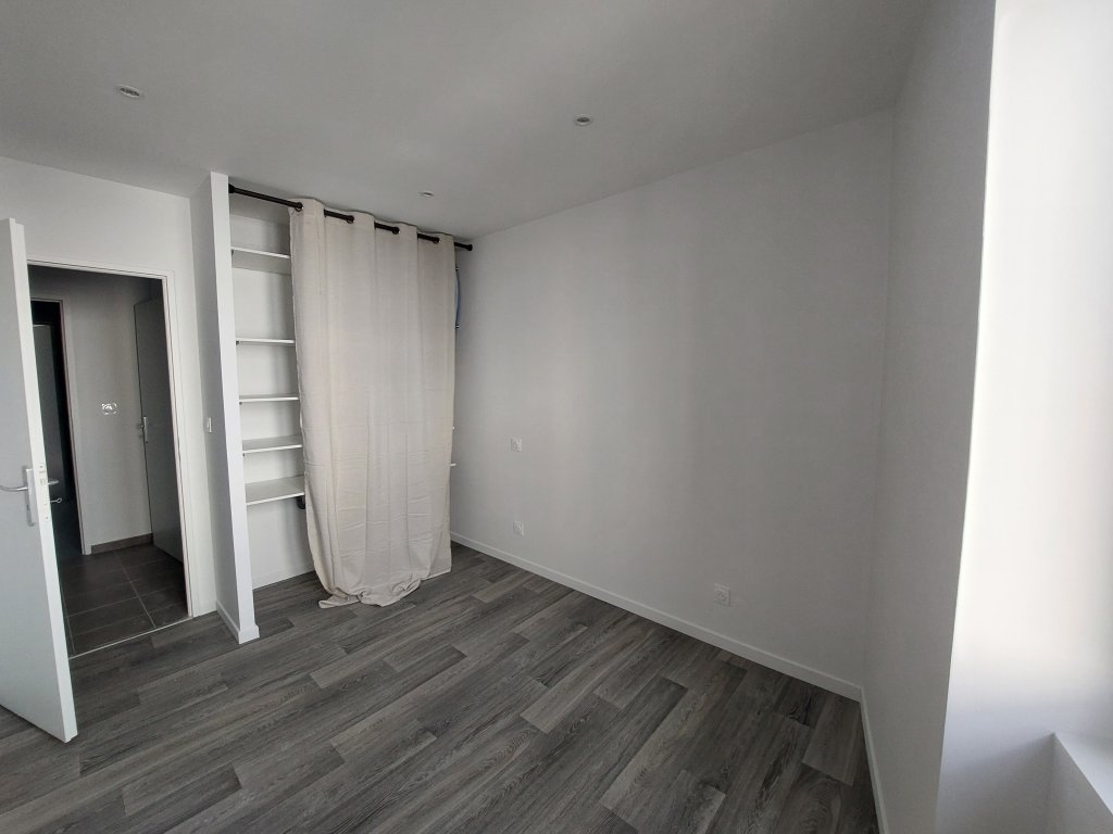 APPARTEMENT T2 A LOUER - ST ETIENNE - 34.07 m2 - 495 &euro; charges comprises par mois