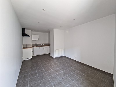 APPARTEMENT T2 A LOUER - ST ETIENNE - 34.21 m2 - 495 € charges comprises par mois