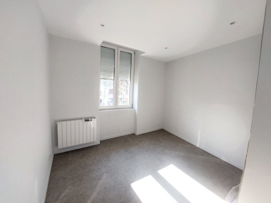 APPARTEMENT T2 A LOUER - ST ETIENNE - 36.3 m2 - 495 &euro; charges comprises par mois