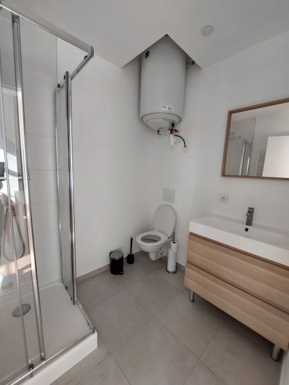 APPARTEMENT T2 A LOUER - ST ETIENNE - 31.35 m2 - 490 &euro; charges comprises par mois
