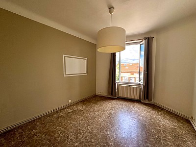 APPARTEMENT T2 A LOUER - ST ETIENNE - 53.85 m2 - 460 € charges comprises par mois