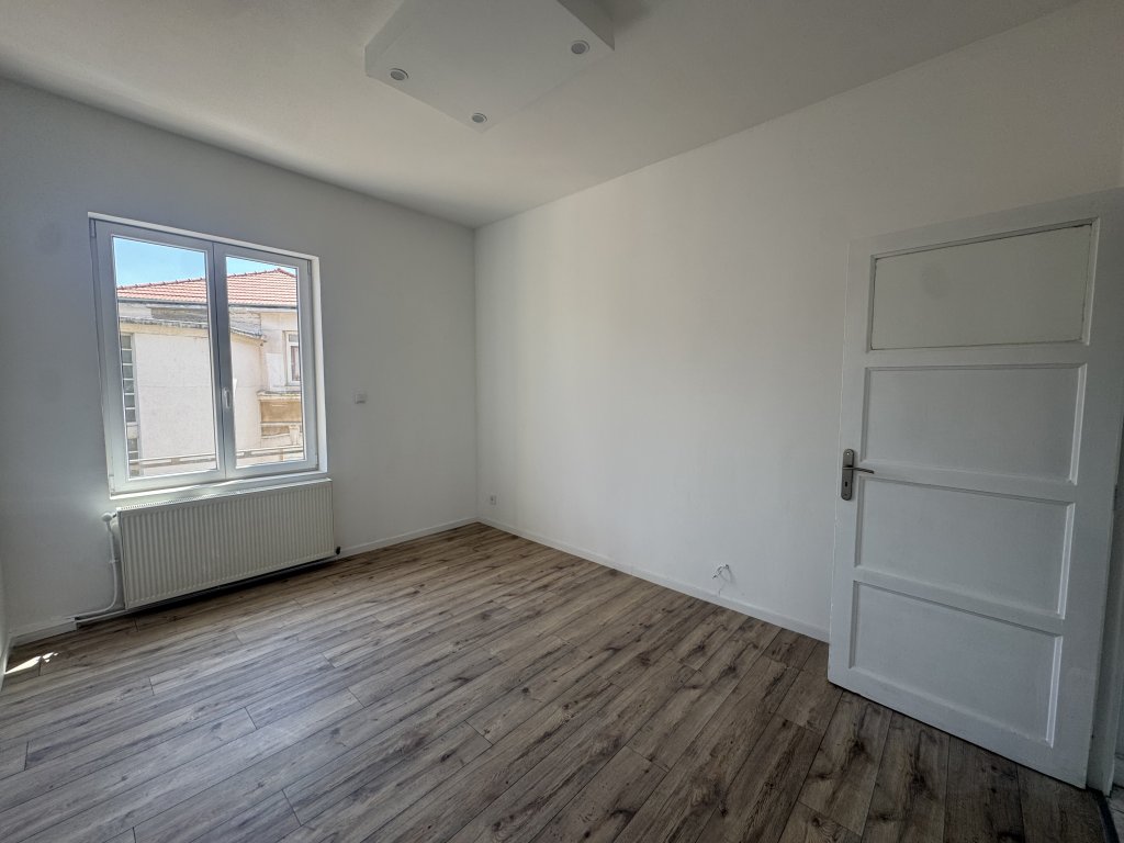 APPARTEMENT T2 A LOUER - ST ETIENNE - 47.24 m2 - 500 &euro; charges comprises par mois