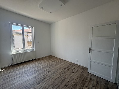 APPARTEMENT T2 A LOUER - ST ETIENNE - 47.24 m2 - 500 € charges comprises par mois