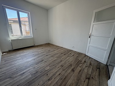 APPARTEMENT T2 A LOUER - ST ETIENNE - 47.24 m2 - 500 € charges comprises par mois