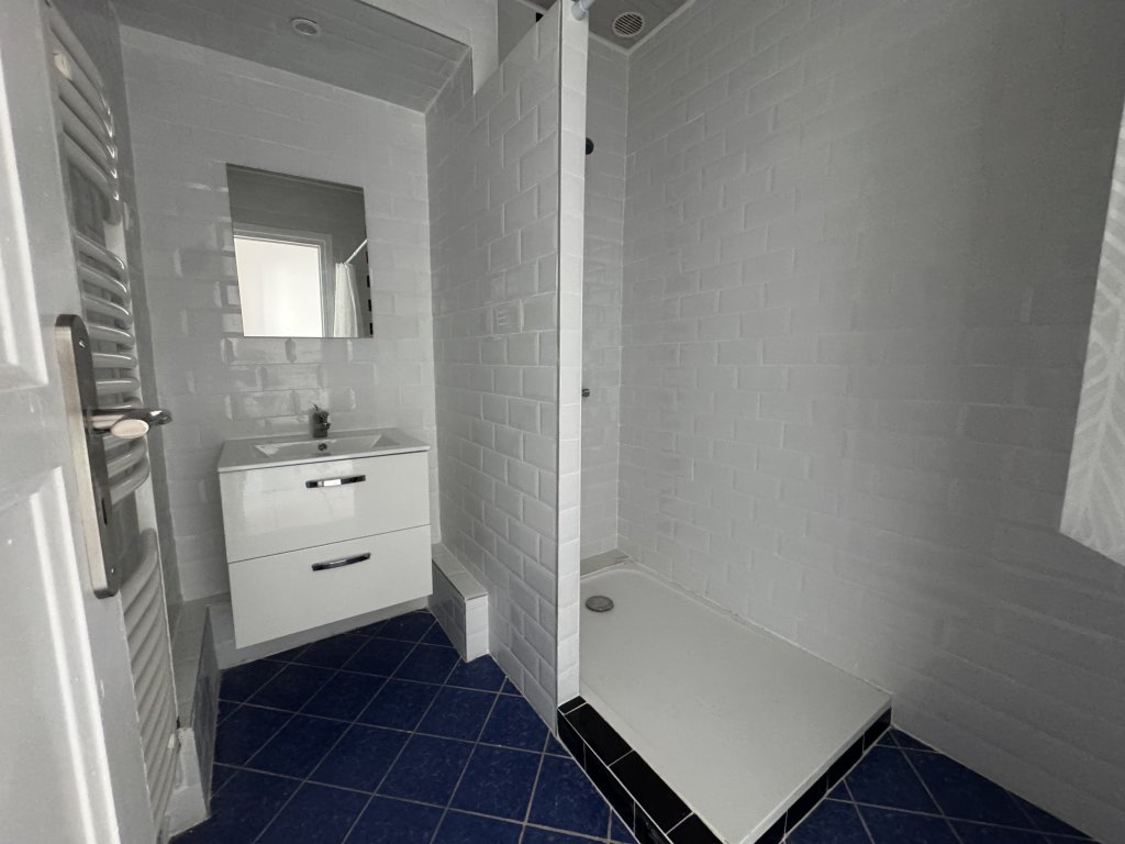 APPARTEMENT T2 A LOUER - ST ETIENNE - 47.24 m2 - 500 &euro; charges comprises par mois