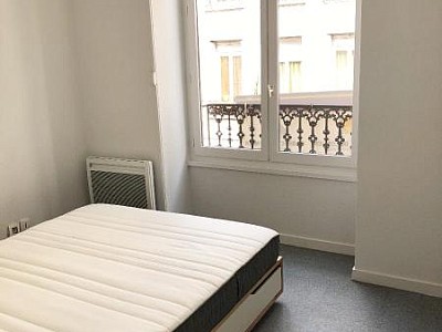 APPARTEMENT T2 A LOUER - ST ETIENNE - 29.48 m2 - 430 € charges comprises par mois