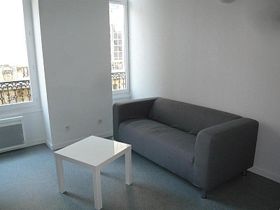 APPARTEMENT T2 A LOUER - ST ETIENNE - 29.48 m2 - 430 € charges comprises par mois