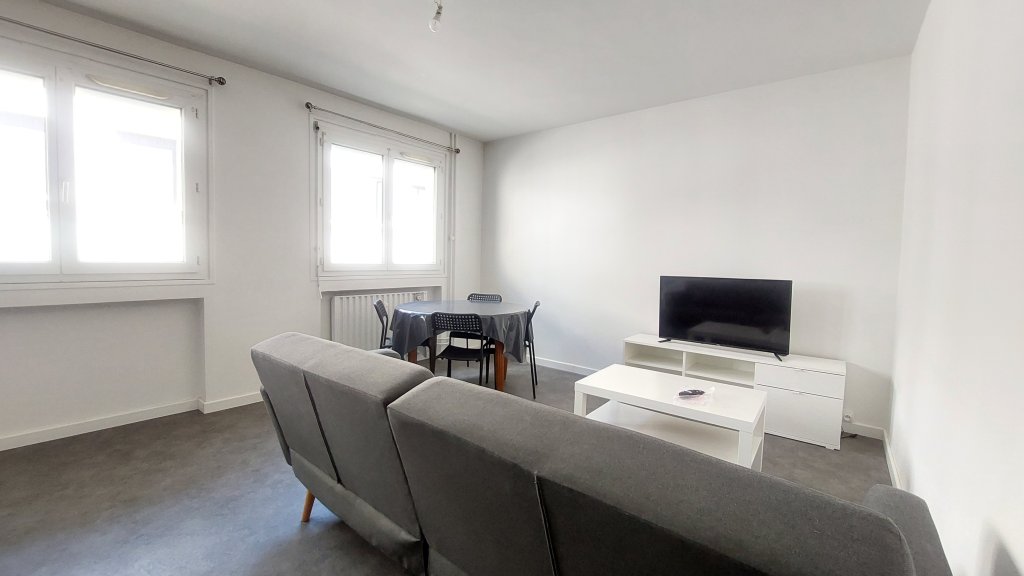 APPARTEMENT T2 A LOUER - ST ETIENNE - 48.01 m2 - 660 &euro; charges comprises par mois