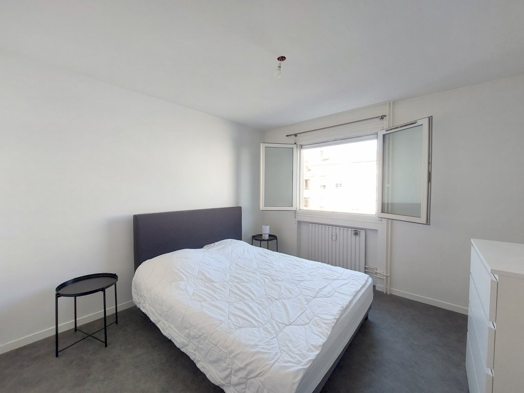 APPARTEMENT T2 A LOUER - ST ETIENNE - 48.01 m2 - 660 &euro; charges comprises par mois