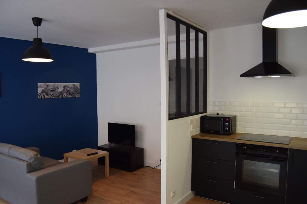 APPARTEMENT T2 A LOUER - ST ETIENNE - 50.59 m2 - 680 &euro; charges comprises par mois