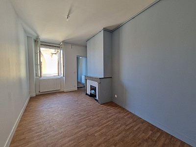 APPARTEMENT T2 A LOUER - ST ETIENNE - 48.37 m2 - 490 € charges comprises par mois