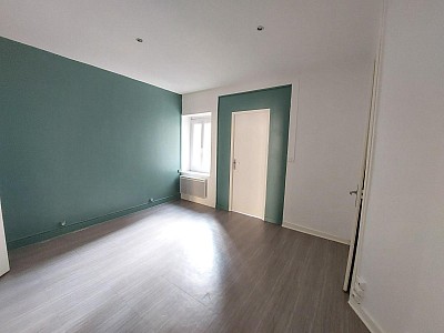 APPARTEMENT T2 A LOUER - ST ETIENNE - 80 m2 - 545 € charges comprises par mois