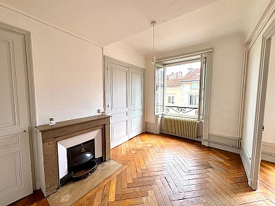APPARTEMENT T2 A LOUER - ST ETIENNE - 39.06 m2 - 420 € charges comprises par mois