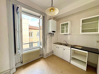 APPARTEMENT T2 A LOUER - ST ETIENNE - 39.06 m2 - 420 € charges comprises par mois