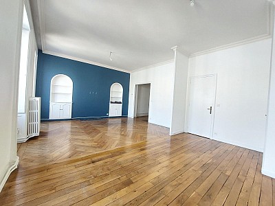 APPARTEMENT T2 A LOUER - ST ETIENNE - 65.72 m2 - 615 € charges comprises par mois