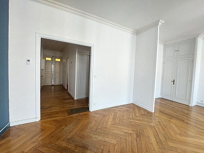 APPARTEMENT T2 A LOUER - ST ETIENNE - 65.72 m2 - 615 € charges comprises par mois