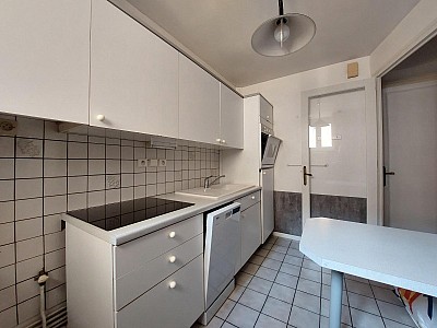 APPARTEMENT T2 A LOUER - ST ETIENNE - 65.72 m2 - 615 € charges comprises par mois