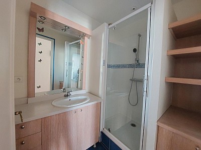 APPARTEMENT T2 A LOUER - ST ETIENNE - 65.72 m2 - 615 € charges comprises par mois