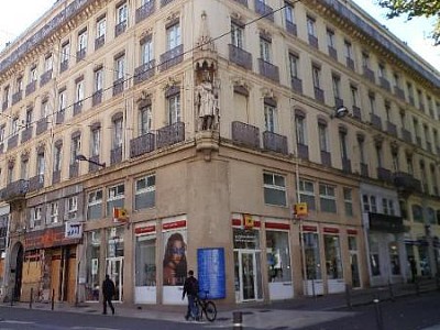 APPARTEMENT T2 A LOUER - ST ETIENNE - 65.72 m2 - 615 € charges comprises par mois