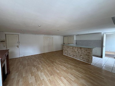 APPARTEMENT T2 A LOUER - ST ETIENNE - 52.8 m2 - 455 € charges comprises par mois