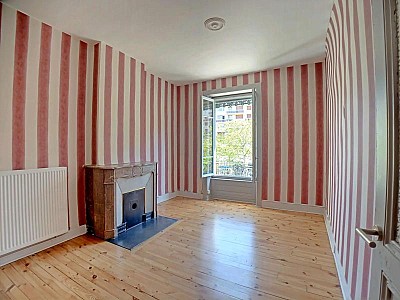 APPARTEMENT T2 A LOUER - ST ETIENNE - 56.33 m2 - 470 € charges comprises par mois