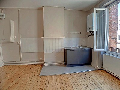 APPARTEMENT T2 A LOUER - ST ETIENNE - 56.33 m2 - 470 € charges comprises par mois