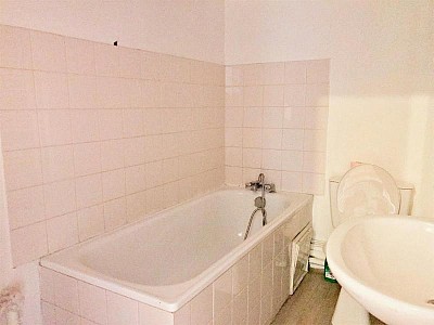 APPARTEMENT T2 A LOUER - ST ETIENNE - 56.33 m2 - 470 € charges comprises par mois
