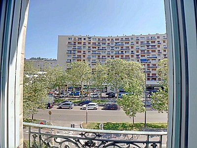 APPARTEMENT T2 A LOUER - ST ETIENNE - 56.33 m2 - 470 € charges comprises par mois