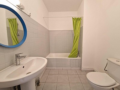 APPARTEMENT T2 A LOUER - ST ETIENNE - 43.03 m2 - 560 € charges comprises par mois
