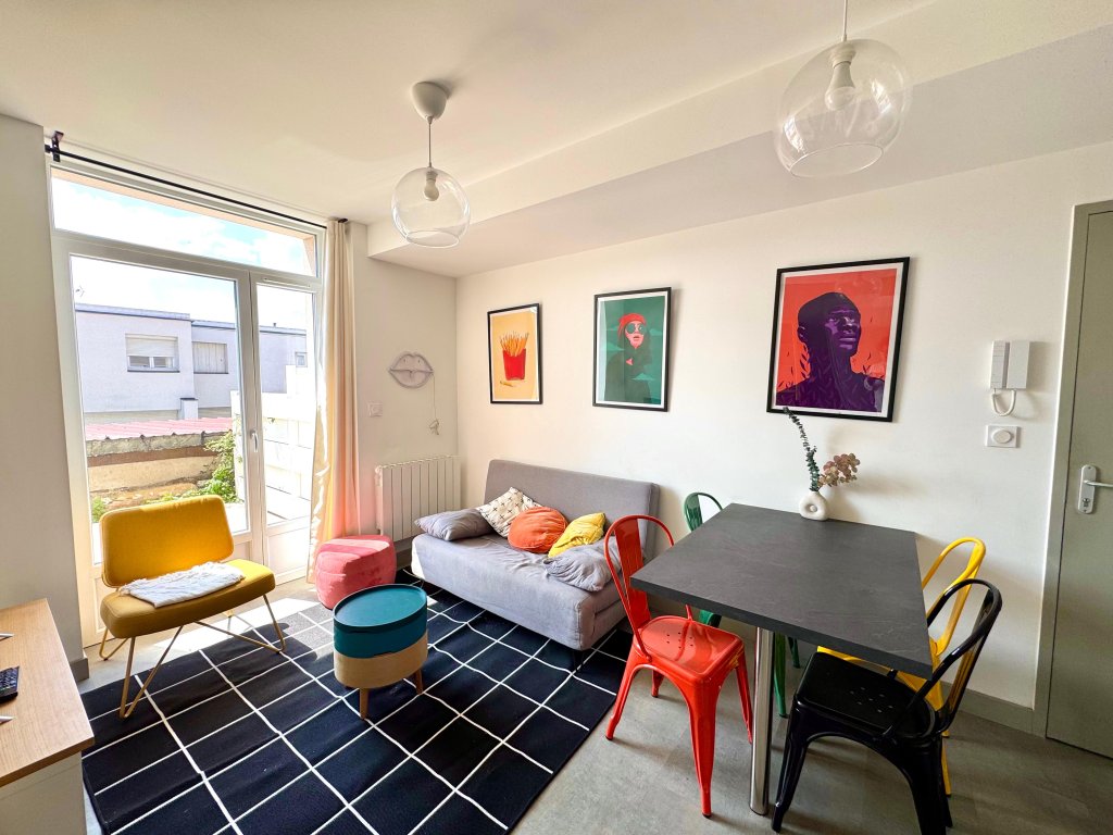 APPARTEMENT T2 A LOUER - ST ETIENNE - 31.13 m2 - 420 &euro; charges comprises par mois