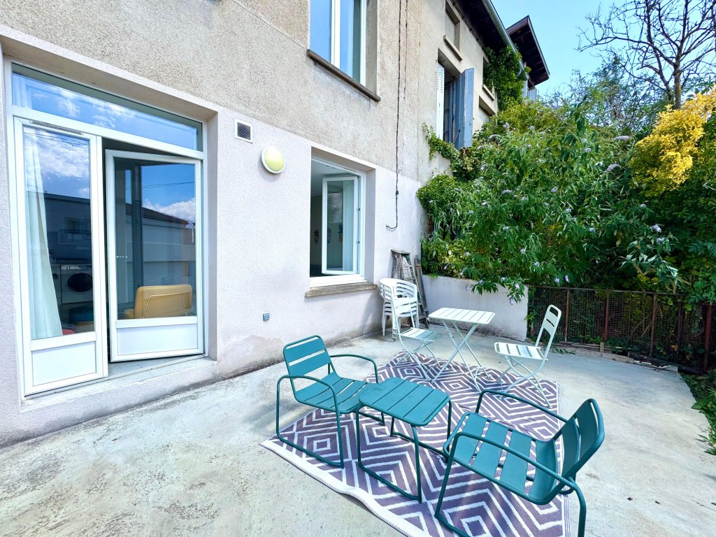 APPARTEMENT T2 A LOUER - ST ETIENNE - 31.13 m2 - 420 &euro; charges comprises par mois