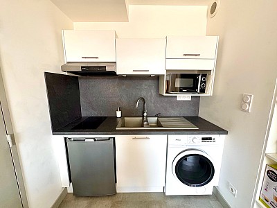 APPARTEMENT T2 A LOUER - ST ETIENNE - 31.13 m2 - 420 € charges comprises par mois