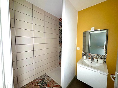 APPARTEMENT T2 A LOUER - ST ETIENNE - 31.13 m2 - 420 € charges comprises par mois