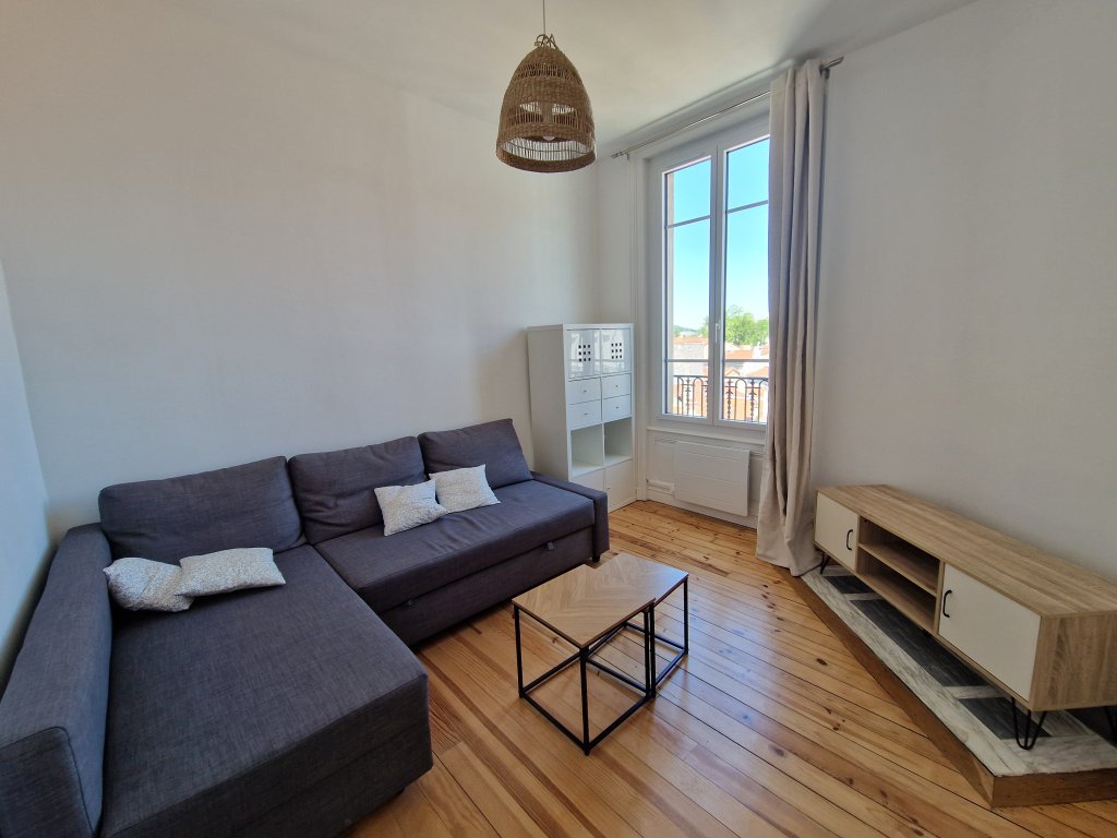 APPARTEMENT T2 A LOUER - ST ETIENNE - 41.32 m2 - 540 &euro; charges comprises par mois