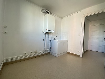APPARTEMENT T2 A LOUER - ST ETIENNE - 36.57 m2 - 384 € charges comprises par mois